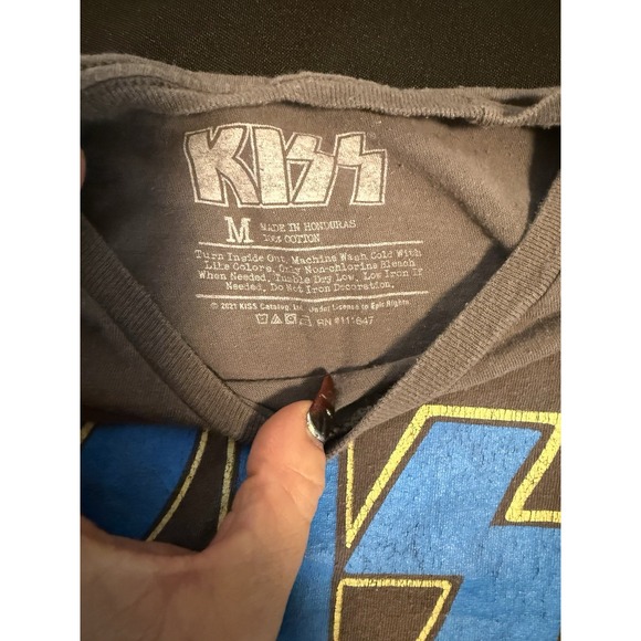Kiss Hot In The Shades Band‎ Classic Logo Mens T-Shirt Gray Size Medium - Picture 3 of 4